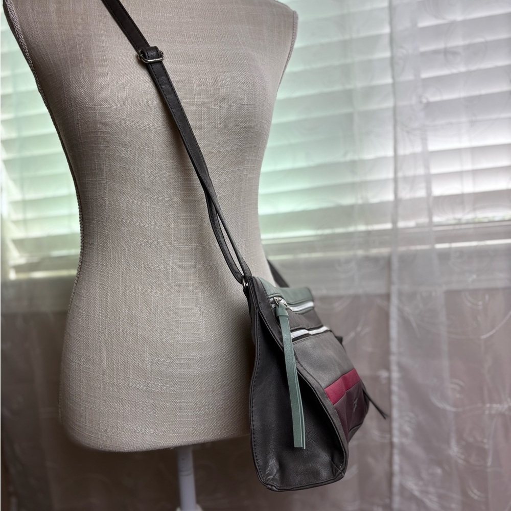 Relic Multicolor/Multi Pocket Crossbody Bag - Picture 3 of 13